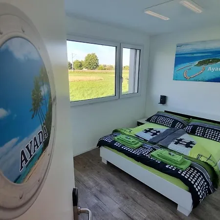 Beachin - Sport, Events, Hotel, Restaurant, Bar 3*