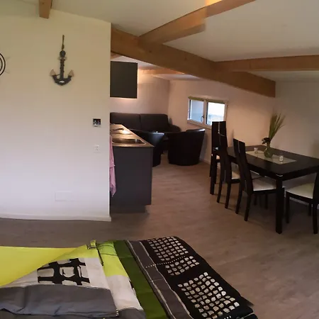 Beachin - Sport, Events, Hotel, Restaurant, Bar Szálloda 3*