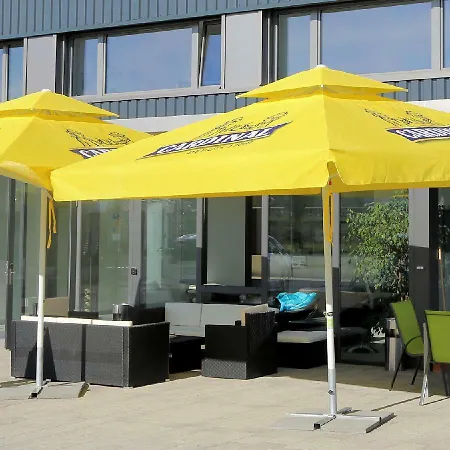 Szálloda Beachin - Sport, Events, Hotel, Restaurant, Bar Ins