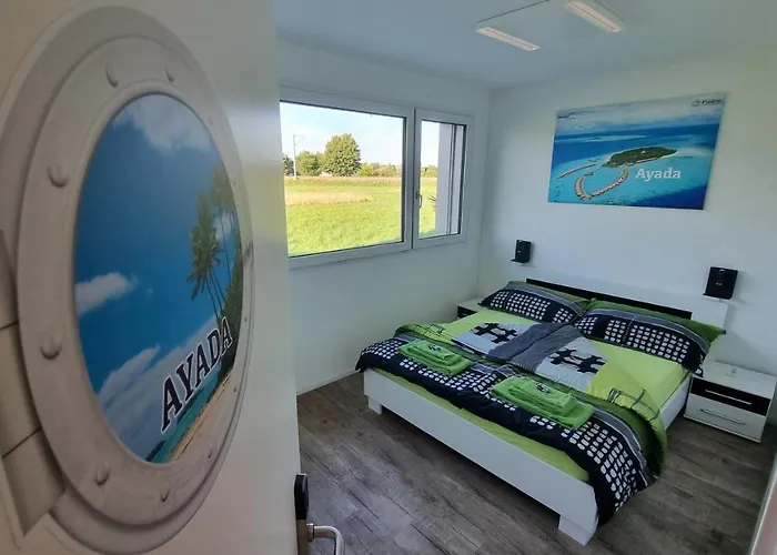 Beachin - Sport, Events, Hotel, Restaurant, Bar 3*