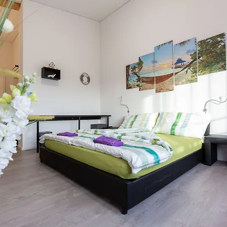 Beachin - Sport, Events, Hotel, Restaurant, Bar Ins