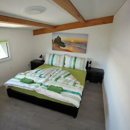 Beachin - Sport, Events, Hotel, Restaurant, Bar ホテル