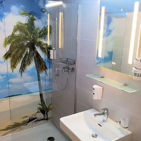 ホテル Beachin - Sport, Events, Hotel, Restaurant, Bar