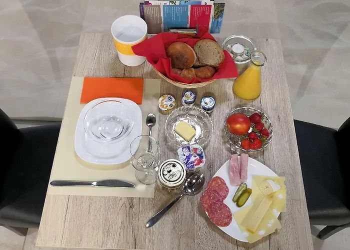 Beachin - Sport, Events, Hotel, Restaurant, Bar 3*